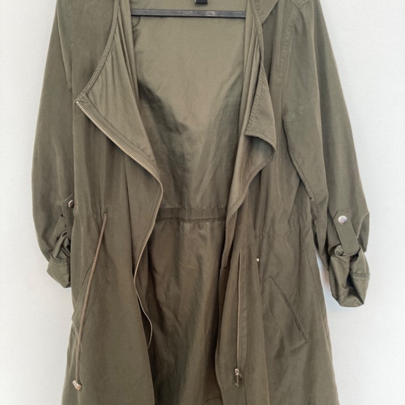 Spring coat - Picture 2 of 3